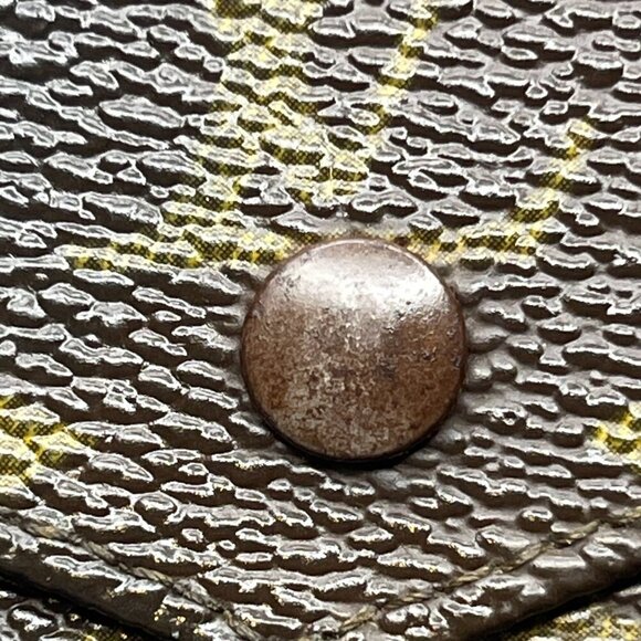 Louis Vuitton Vintage Monogram Elise Compact Wallet - Preowned - Picture 10 of 12